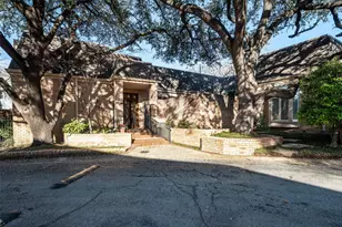 5805 Farquhar Ln, Dallas, TX 75209 - Photo 3