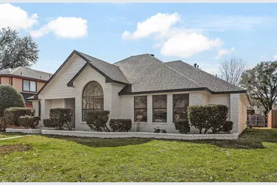 4145 Briar Hill Drive, Grand Prairie, TX 75052 - Photo 3