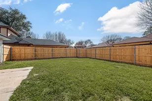 4145 Briar Hill Dr, Grand Prairie, TX 75052 - Photo 19