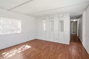 1329 Fox Hollow Ct, Pelican Bay, TX 76020 - Photo 11