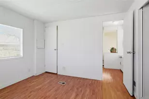 1329 Fox Hollow Ct, Pelican Bay, TX 76020 - Photo 9