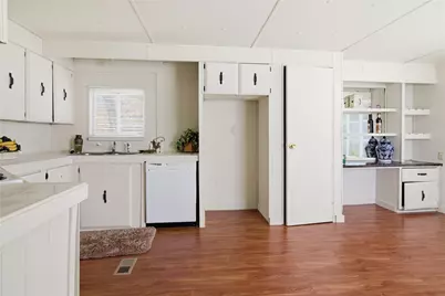 1329 Fox Hollow Court, Pelican Bay, TX 76020 - Photo 17