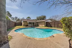 714 Woodlawn Ln, Grand Prairie, TX 75052 - Photo 23