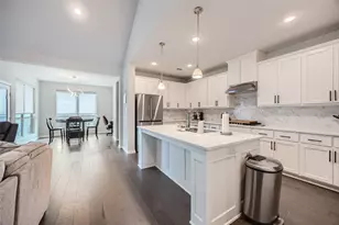 6029 Mapleshade Way, Little Elm, TX 76227 - Photo 7