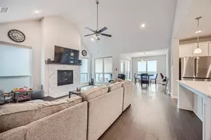 6029 Mapleshade Way, Little Elm, TX 76227 - Photo 5