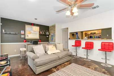 1507 Maybrook Court, Arlington, TX 76014 - Photo 3