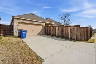 2332 Copal Dr, Little Elm, TX 76227 - Photo 25