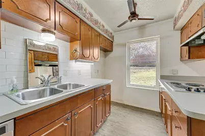 2601 Mintwood Place, Arlington, TX 76016 - Photo 9