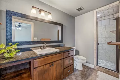 907 Cherry Street, Graham, TX 76450 - Photo 29