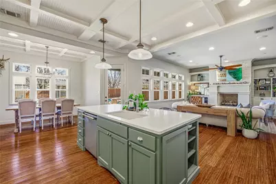 907 Cherry Street, Graham, TX 76450 - Photo 17