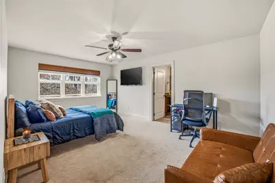 907 Cherry Street, Graham, TX 76450 - Photo 27