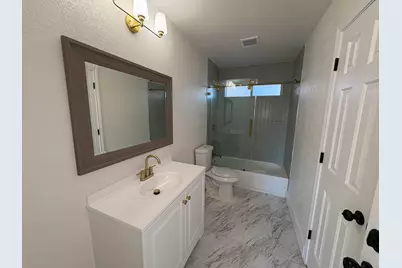 2801 Country Villa Circle, Carrollton, TX 75006 - Photo 31