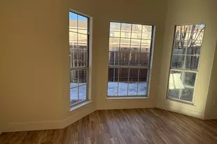 2801 Country Villa Cir, Carrollton, TX 75006 - Photo 17