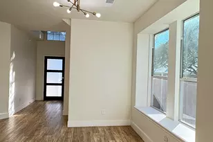 2801 Country Villa Cir, Carrollton, TX 75006 - Photo 7