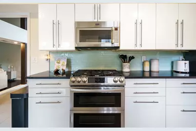 12208 Treeview Lane, Farmers Branch, TX 75234 - Photo 9