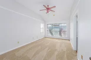 709 Raywood Dr, Grand Prairie, TX 75052 - Photo 7