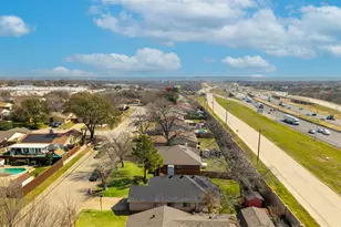 709 Raywood Dr, Grand Prairie, TX 75052 - Photo 25