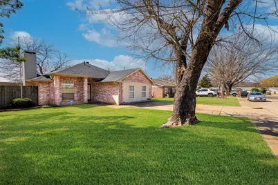 709 Raywood Drive, Grand Prairie, TX 75052 - Photo 21