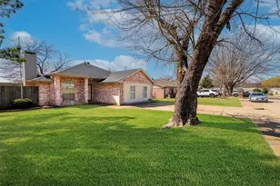 709 Raywood Dr, Grand Prairie, TX 75052 - Photo 21