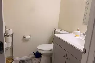 4353 Annesley Ln, Irving, TX 75062 - Photo 15