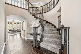 9025 Thompson Dr, Lantana, TX 76226 - Photo 3