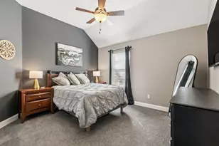 9025 Thompson Dr, Lantana, TX 76226 - Photo 21