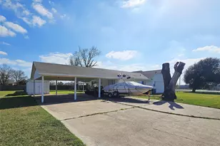 1205 W Trinity St, Groesbeck, TX 76642 - Photo 25