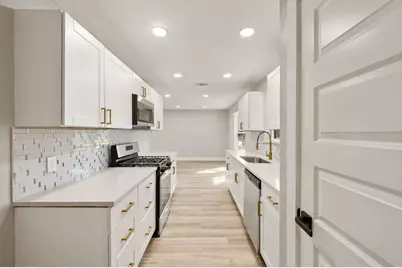 5832 Rosalyn Drive, Watauga, TX 76148 - Photo 9