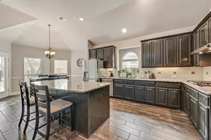 7156 Playa Imperial Ln, Grand Prairie, TX 75054 - Photo 7