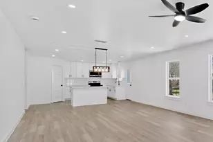 8650 Comer Dr, Dallas, TX 75217 - Photo 11