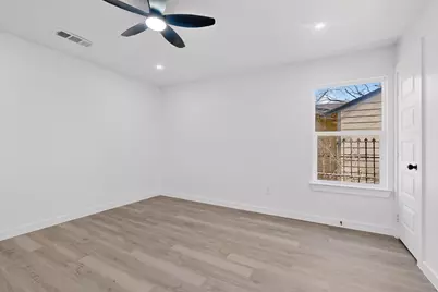 8650 Comer Drive, Dallas, TX 75217 - Photo 19