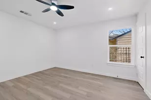 8650 Comer Dr, Dallas, TX 75217 - Photo 19