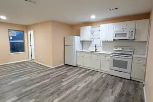 3827 Biglow Dr, Dallas, TX 75216 - Photo 3