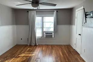 110 S Hubbard St, Alvord, TX 76225 - Photo 25