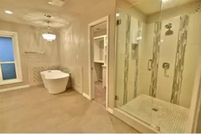 6003 Oakwood Court, Granbury, TX 76049 - Photo 11