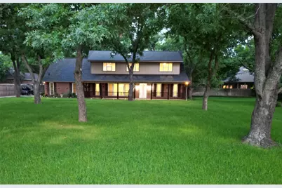 6003 Oakwood Court, Granbury, TX 76049 - Photo 1