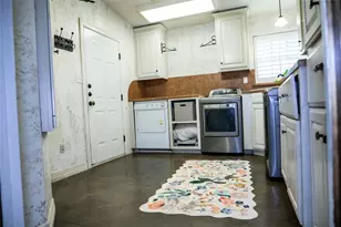 917 East St, Graham, TX 76450 - Photo 17