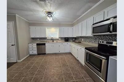 201 Robin Way Street, Mount Vernon, TX 75457 - Photo 9