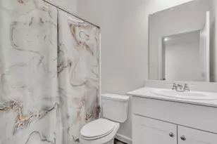 404 Stone Creek Blvd, Glenn Heights, TX 75154 - Photo 3