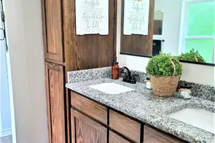 3227 Sunrise Ct, Granbury, TX 76048 - Photo 9