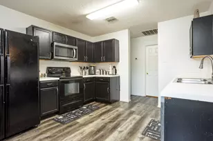 1512 Golden Grass Dr, Lancaster, TX 75134 - Photo 11