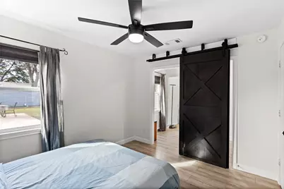 1306 E Lovers Lane, Arlington, TX 76010 - Photo 19