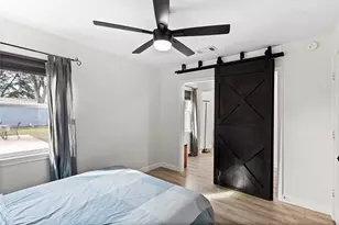 1306 E Lovers Ln, Arlington, TX 76010 - Photo 19