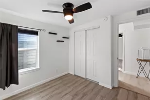 1306 E Lovers Ln, Arlington, TX 76010 - Photo 27