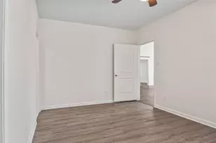 442 W McCart St, Krum, TX 76249 - Photo 17