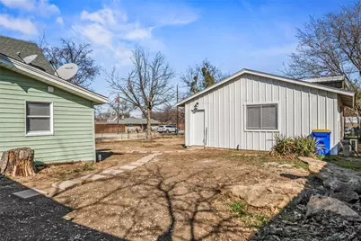 442 W McCart Street, Krum, TX 76249 - Photo 27