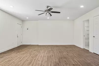 442 W McCart Street, Krum, TX 76249 - Photo 31