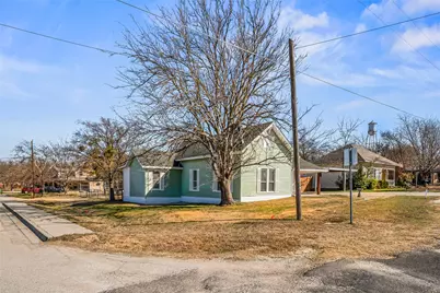 442 W McCart Street, Krum, TX 76249 - Photo 39