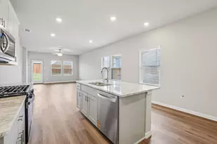 1205 Bridgewalk Dr, Princeton, TX 75071 - Photo 5