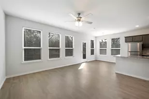 519 Mockingbird Ln, Denton, TX 76205 - Photo 3